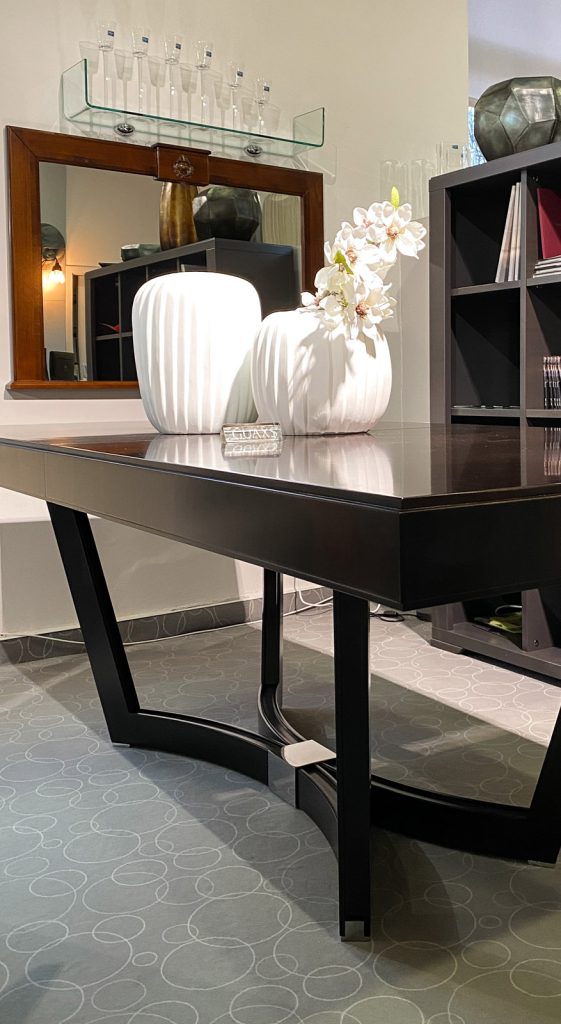 vypredaj dizajnovy nabytok luxusny jedalensky stol SELVA Vendome detail